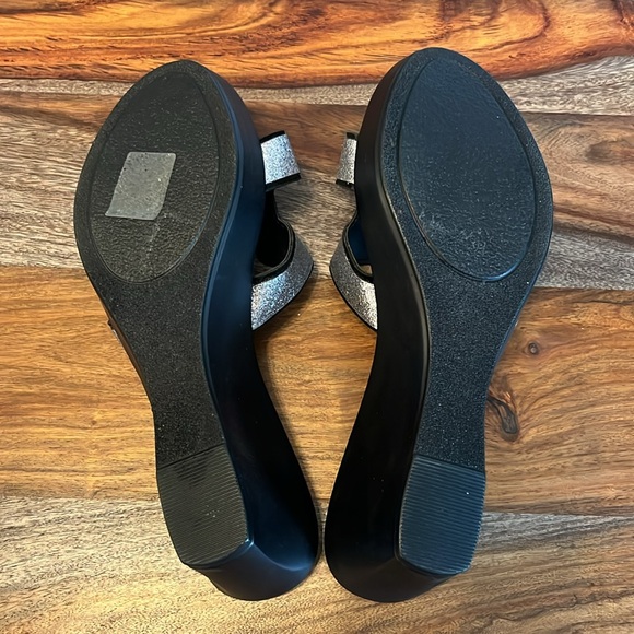 DON UORRI - Ladies Wedge Shoe - Picture 5 of 6